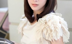 雪白人妻的娇喘声